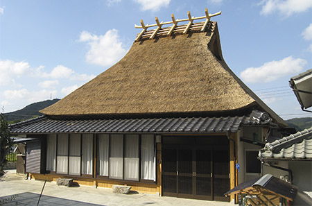 四国茅葺屋根工事店